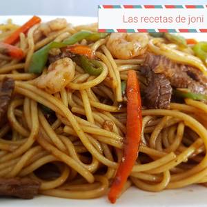 Tallarines con Ternera y Gambas / recetas de comida china