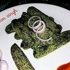 A picture of Rava spinach pipe pops.
