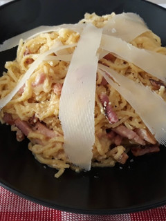 Una foto de Espaguetis carbonara