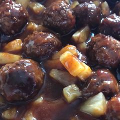 A picture of BBQ meatballs.