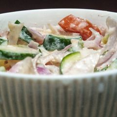 A picture of Kachumber raita.