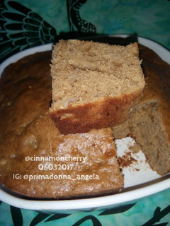 A picture of Banana Cake with Palm Sugar.