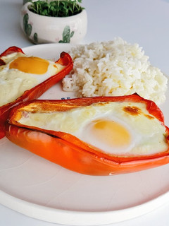 Una foto de Morrones rellenos al horno