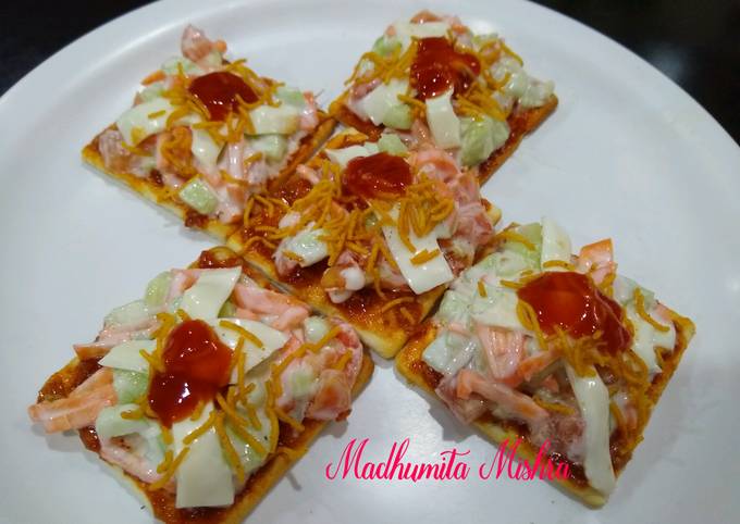 Recipe of Homemade Cracker Pizza Bites