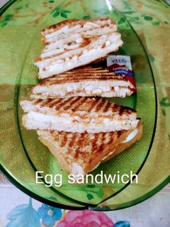 एग सैंडविच (Egg Sandwich recipe in Hindi) रेसिपी मुख्य फोटो