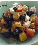 Ensalada griega con berenjena