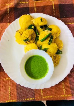 A picture of Idli shaped dhoklaIt’s dhokla but I prepared it in idli maker.
