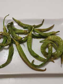Una foto de Piparras (guindillas) en airfryer
