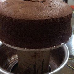 A picture of Chocolate castella cake.