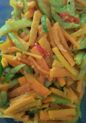 Foto resep Acar timun wortel bumbu kuning