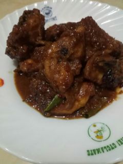 Foto resep Semur ayam daun jeruk pedas