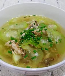 canh bầu cá