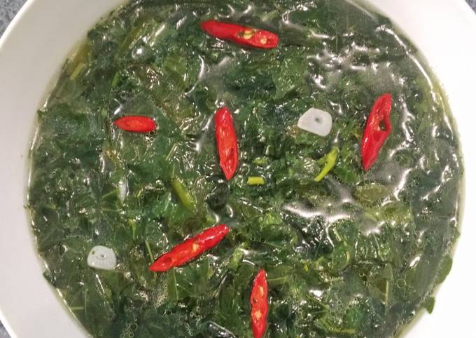 Resep Daun singkong kuah bening yang Enak Banget