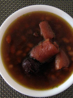 A picture of Peanut In Pork Tail Soup.