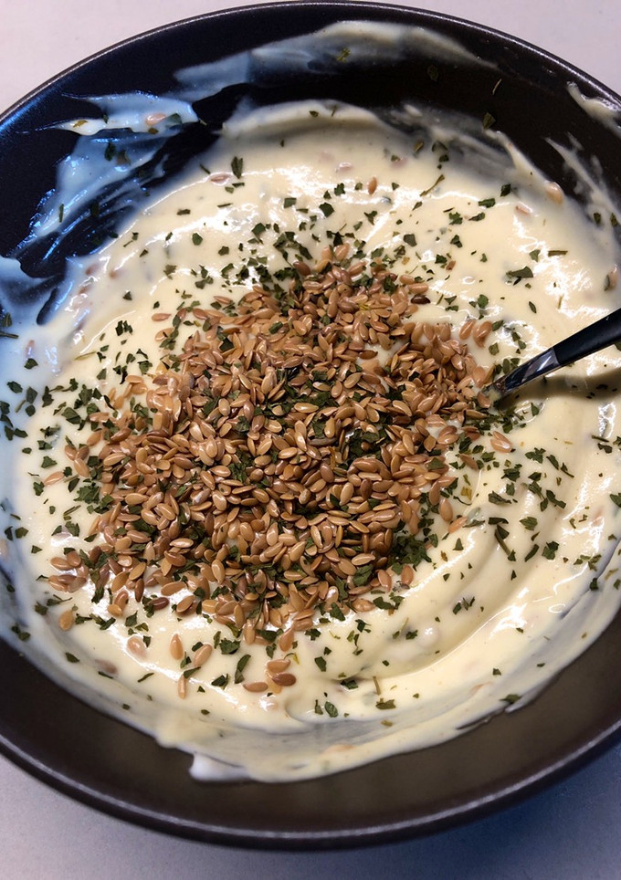 Una foto de Salsa amarilla “Mostanesa” con toque especial