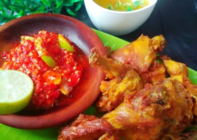 Resep Ayam Kampung Goreng Bumbu Rempah Oleh Mamah Aura Cookpad