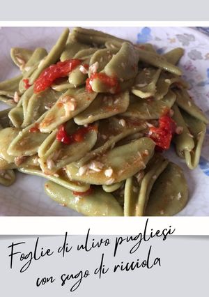Foto di Foglie di ulivo pugliesi con sugo di ricciola