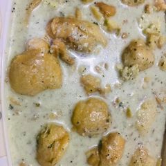 A picture of Spicy dahi phulki.