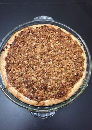 A picture of Apple-Crumble Pie.