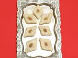 নারকেল সন্দেশ (Narkel sandesh recipe in bengali)