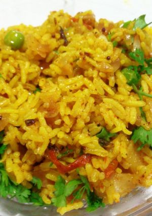 વેજ બિરયાની(Veg Biryani Recipe in Gujarati) રેસીપી મુખ્ય ફોટો