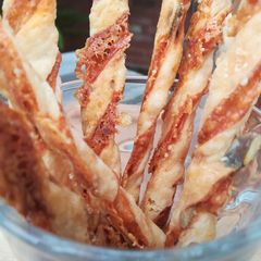 A picture of Cheese Straws.