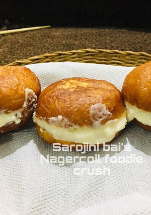 பேக்கரி ஸ்டைல் கிரீம் பட்டர்  பன் (Cream butter bun recipe in tamil) செய்முறை முக்கிய புகைப்படம்