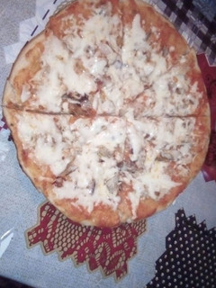 صورة لوصفة بيتزا بالطون