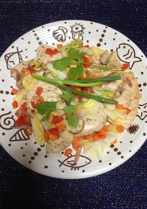 Una foto de Pescado saltado con Vegetales!