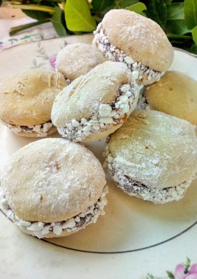 Una foto de Alfajores de maicena fácil y rápidos
