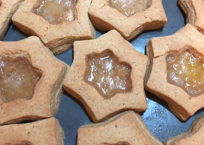 Simple Way to Make Super Quick Homemade Ginger Cookie Stars!