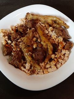 Csirkeláb-csirkemáj pörkölt recept fotója