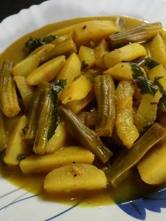 নিম ঝোল(nim jhol recipe in Bengali) রেসিপির প্রধান ছবি