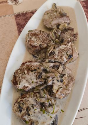 Foto principal de Solomillo de Cerdo con Salsa de Champiñones