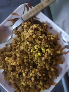 मूंग मोठ (moong moth recipe in Hindi) रेसिपी मुख्य फोटो