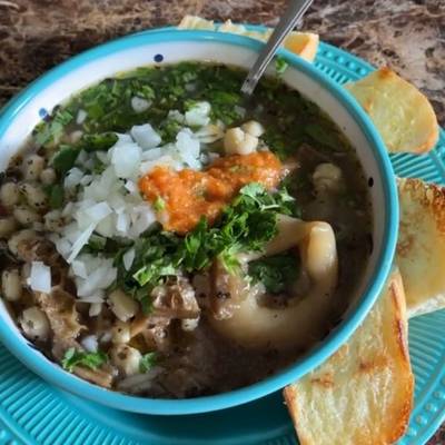 Menudo blanco estilo Sinaloa a mi estilo y sabor Receta de Dante Lopez-  Cookpad