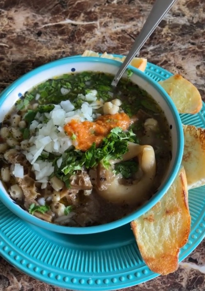 Una foto de Menudo blanco estilo Sinaloa a mi estilo y sabor