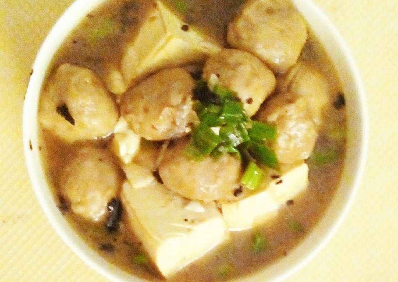 Soup tahu dan bakso
