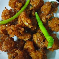 A picture of Poha vada.