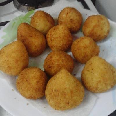 Coxinhas brasileras_ muslitos de pollo Receta de Deby- Cookpad