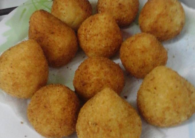 Coxinhas brasileras_ muslitos de pollo Receta de Deby- Cookpad