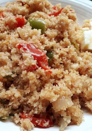 Una foto de Trigo Burgol con verduras