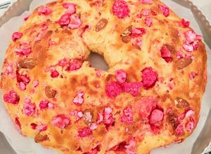 Une photo de Brioche aux pralines roses