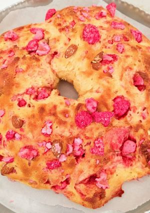 Une photo de Brioche aux pralines roses