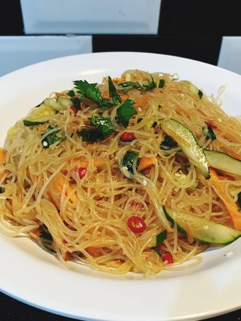Cara Mudah Membikin Resep  Salad Bihun Simple yang Enak, Lezat Sekali