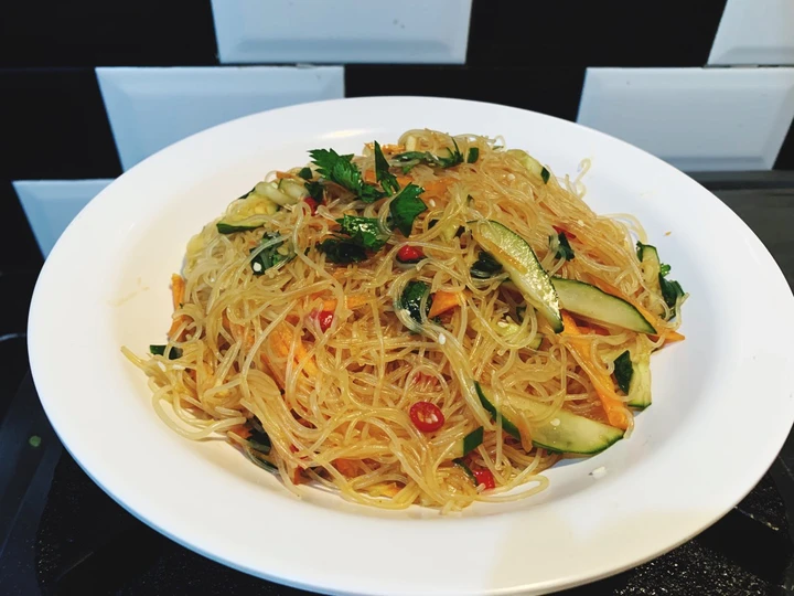 Cara Mudah Membikin Resep  Salad Bihun Simple yang Enak, Lezat Sekali