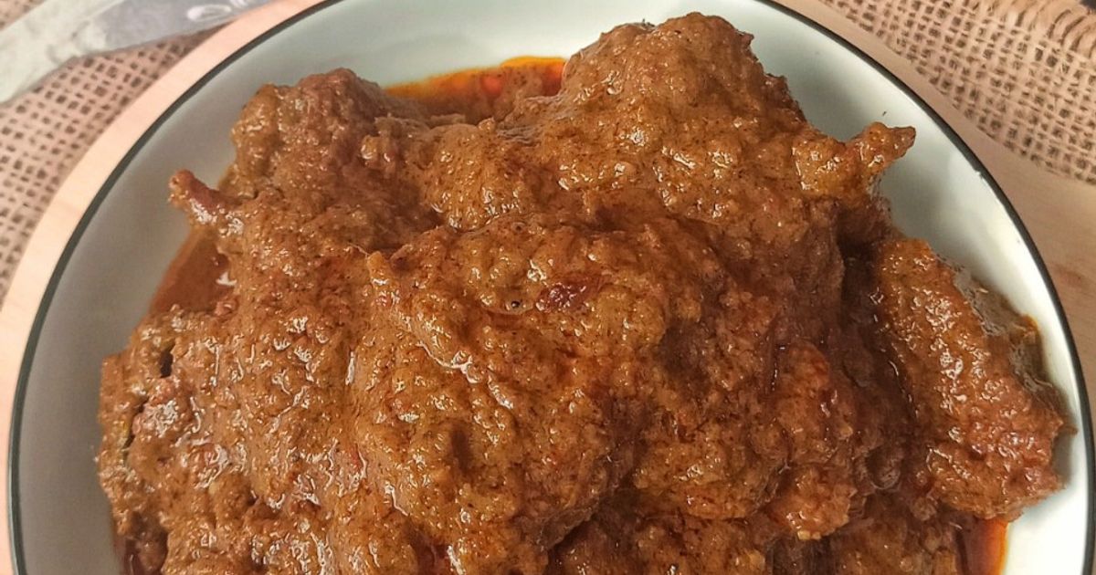 Rendang Daging Sapi (khas RM. Padang)