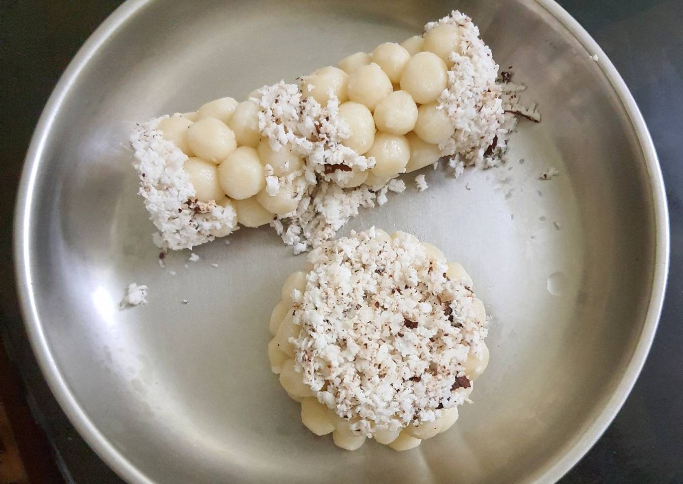 Steamed rice balls