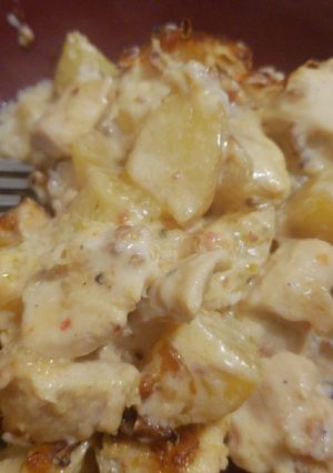 A picture of Chicken Potato Bake.