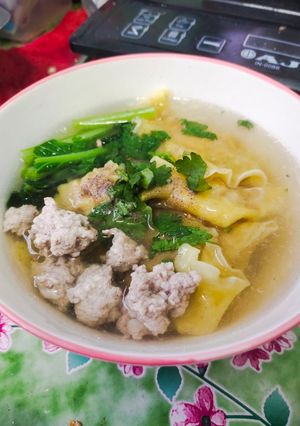 รูปของ เกี๊ยวหมู